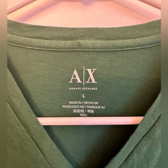 A/X Armani Exchange Mens Basic Short Sleeve Shirt Size Large VNeck Green Buttons - Picture 2 of 5